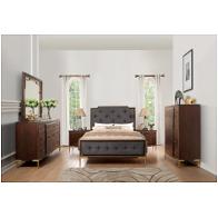 Bed / Dresser / Mirror / Nightstand