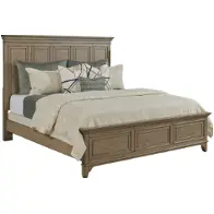 Bed / Dresser / Mirror / Nightstand