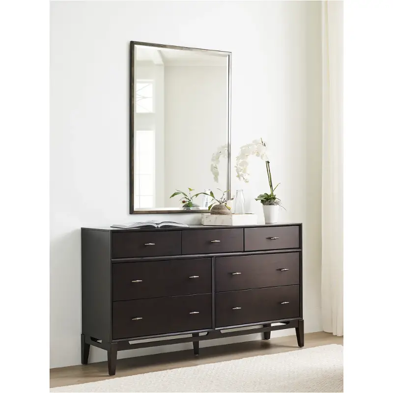 I3048-453 Aspen Home Furniture Sutton Bedroom Furniture Dresser