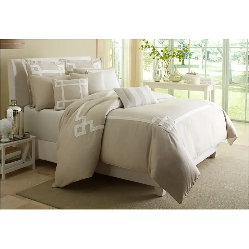 Bcs-qs09-avenu-nat Aico Furniture Avenue A Bedding Comforter