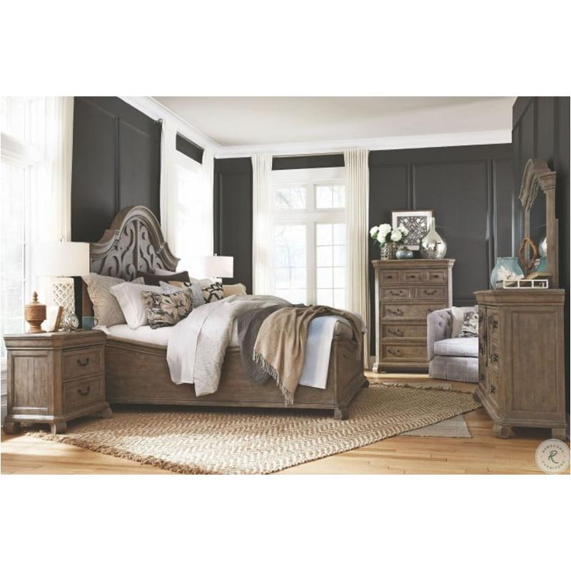 Bed / Nightstand / Mirror / Dresser