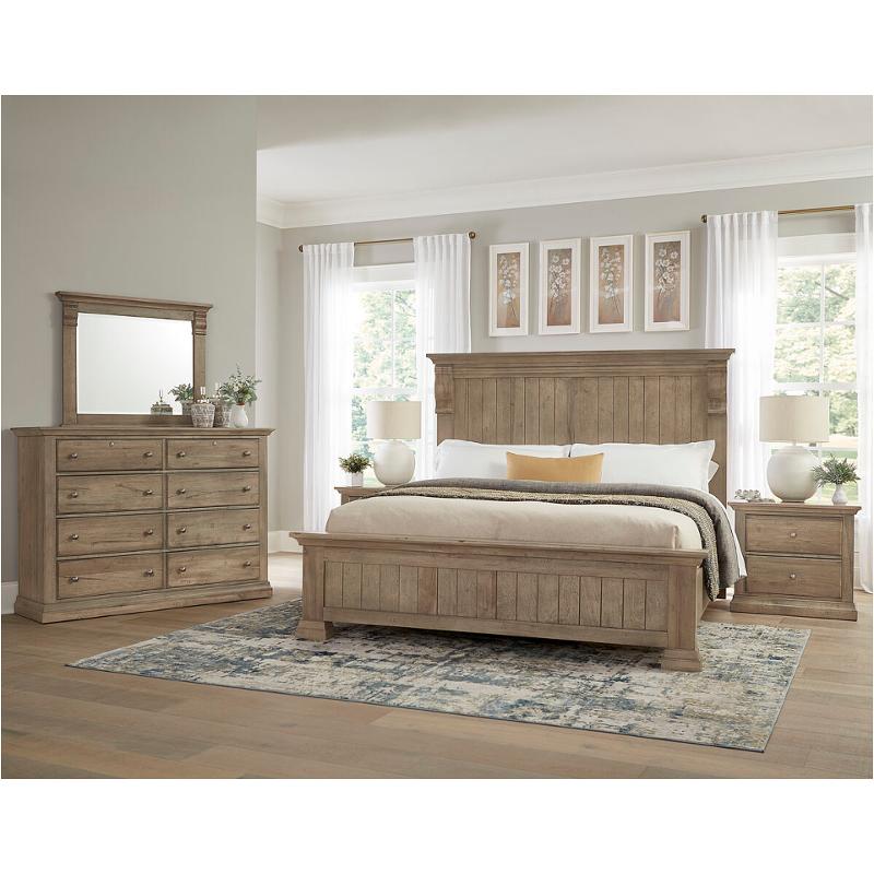 Bed / Dresser / Mirror / Nightstand