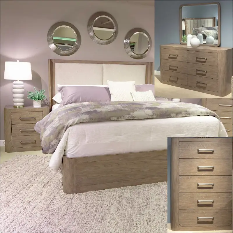 Bed / Dresser / Mirror / Nightstand