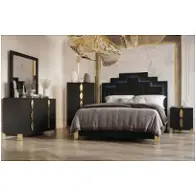 Bed/dresser/mirror/nightstand