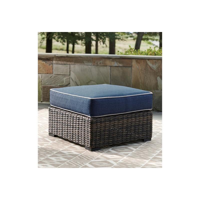 P783-814 Ashley Furniture Grasson Lane Outdoor Furniture Ottoman