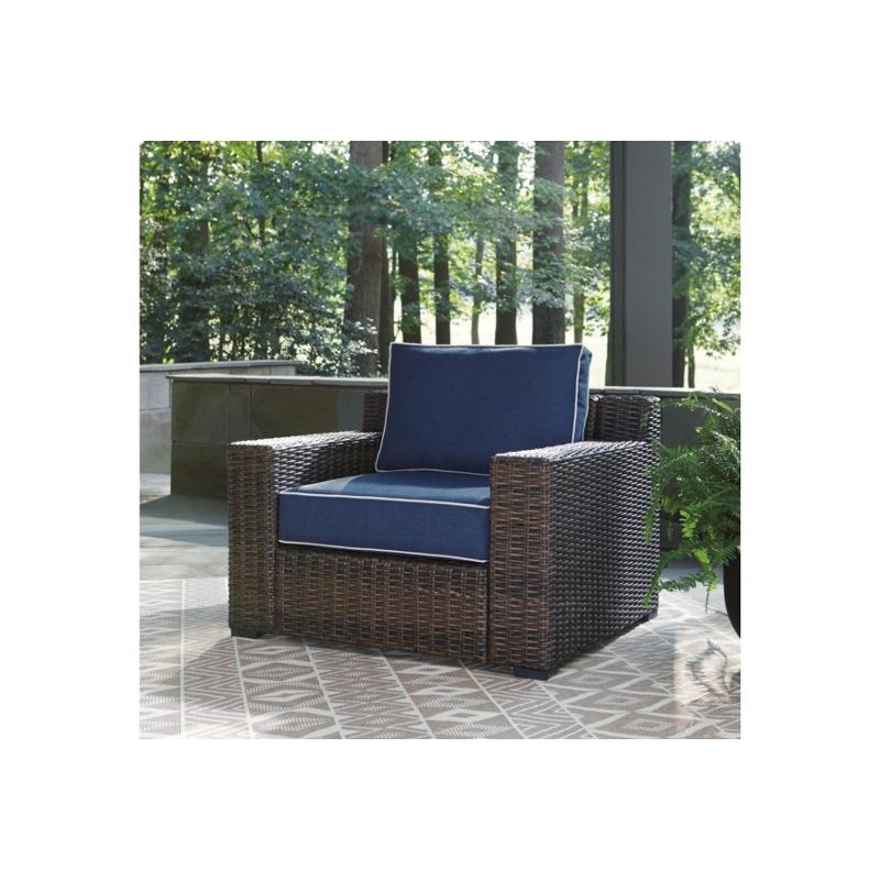 P783-820 Ashley Furniture Grasson Lane Outdoor Furniture Living Room Chair