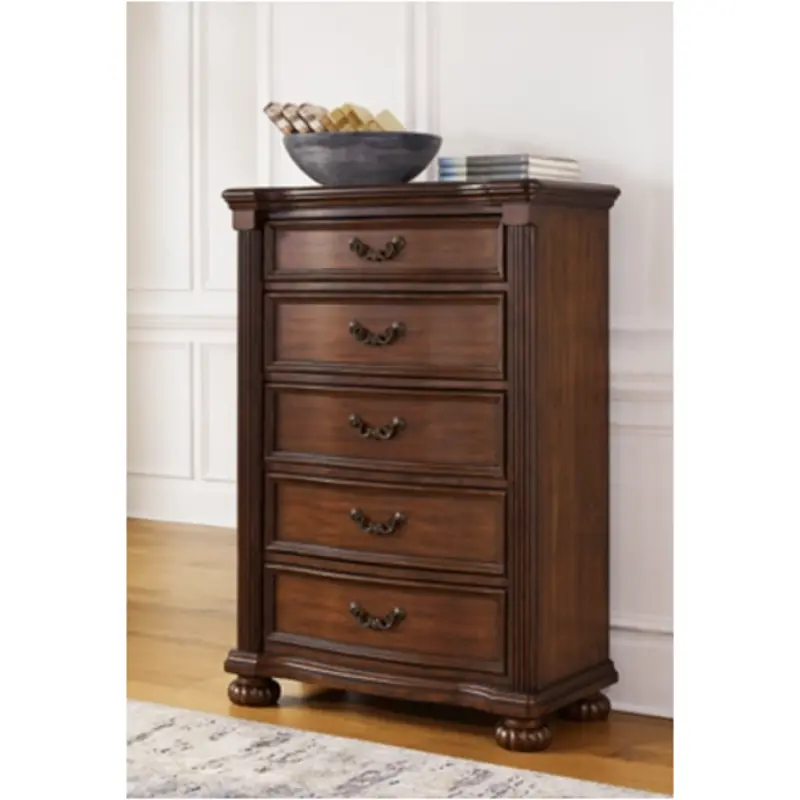 B764-46 Ashley Furniture Lavinton Bedroom Furniture Chest